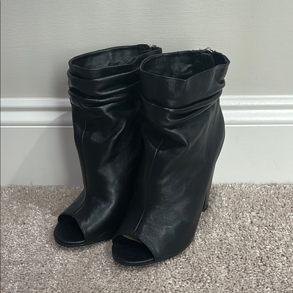 Kristin cavallari Elegant Black Peep-Toe Ankle Boots